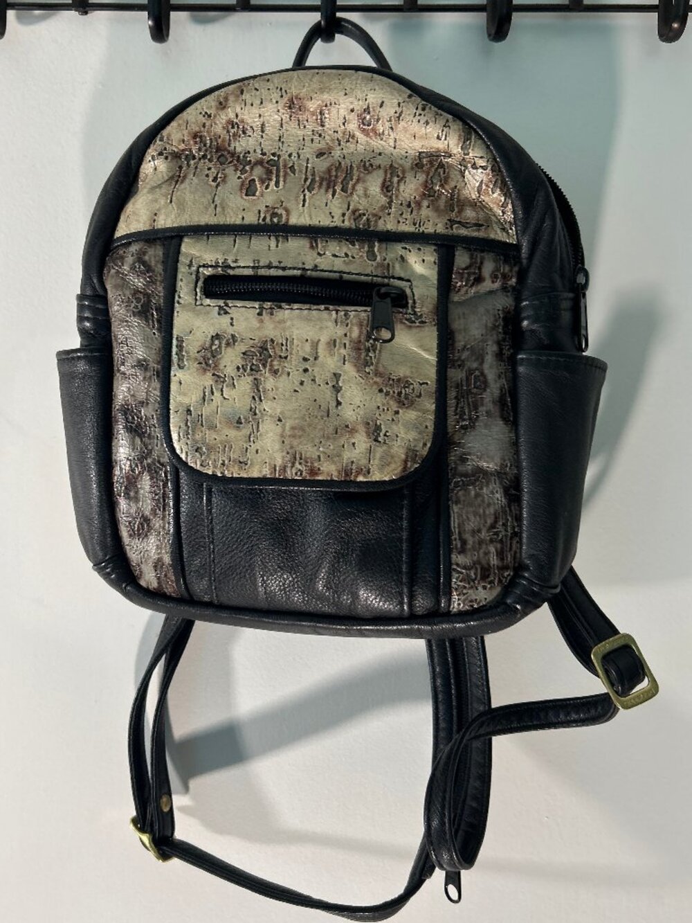 D'Onofrio Vintage Convertible Backpack Sling Bag Bark Texture Leather USA